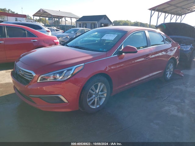 Hyundai SONATA SE 2017 5NPE24AF8HH535098 Image 2