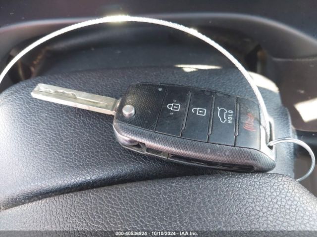 5XYPGDA57GG046313 KIA Sorento 3.3l Lx