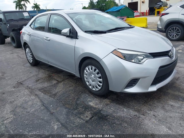 2015 2T1BURHE1FC325692 main image