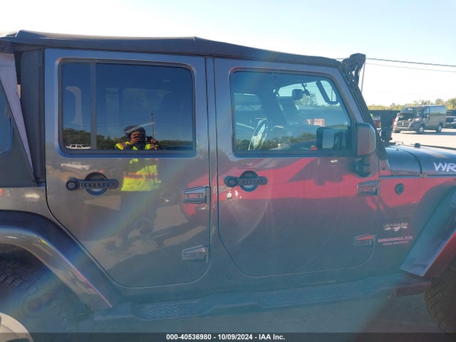 1C4BJWEG0GL169443 Jeep Wrangler Unlimited Sahara