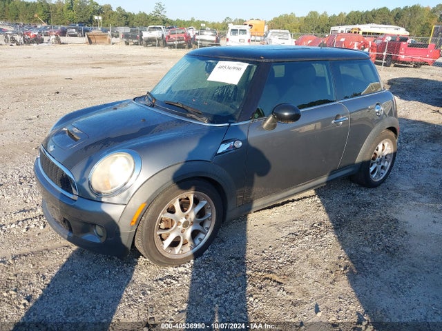 2009 MINI COOPER S WMWMF73559TW84780 Photo 1