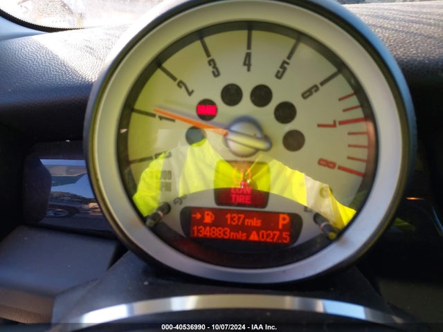 2009 MINI COOPER S WMWMF73559TW84780 Photo 6