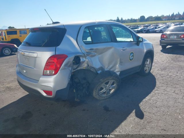 KL7CJNSBXJB709088 Chevrolet TRAX LS