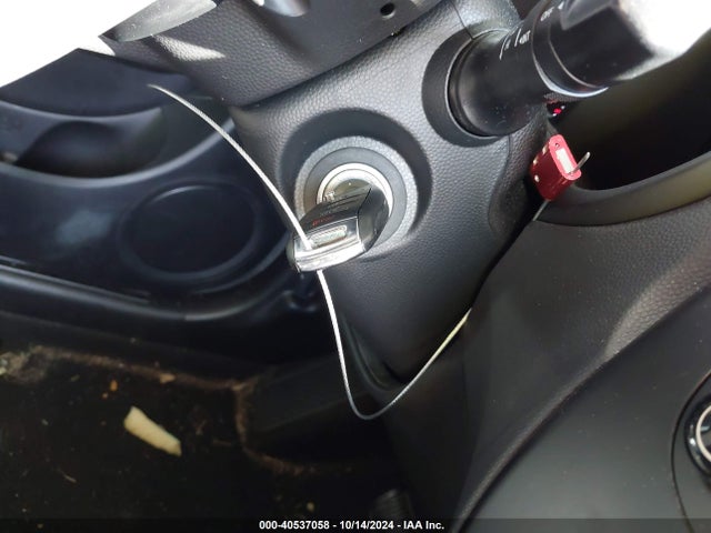 KIA Soul 2014 KNDJN2A23E7057583 Image 11