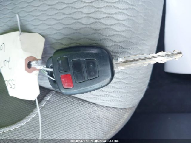 2T1BURHE3HC900863 Toyota COROLLA LE