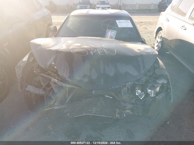 Chevrolet Camaro 1lt 2018 1G1FB1RX4J0169944 Image 13