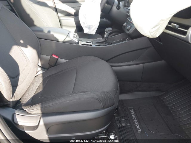 5NMJA3DE2SH463656 Hyundai TUCSON SE