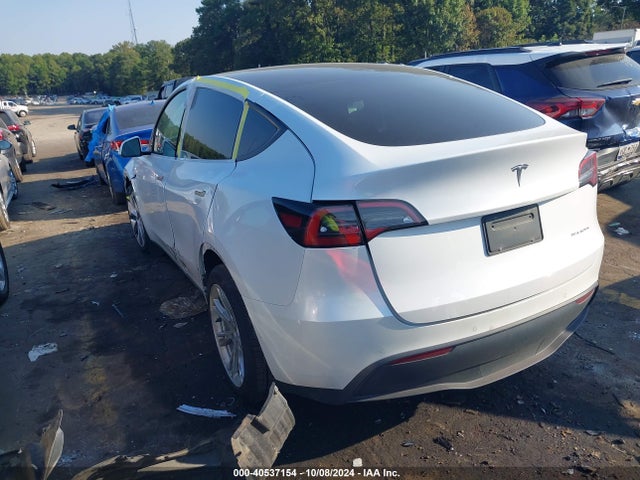 2021 TESLA MODEL Y 5YJYGDEE9MF288375 Photo 2