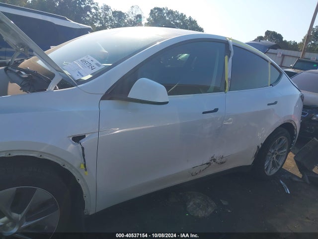 2021 TESLA MODEL Y 5YJYGDEE9MF288375 Photo 5