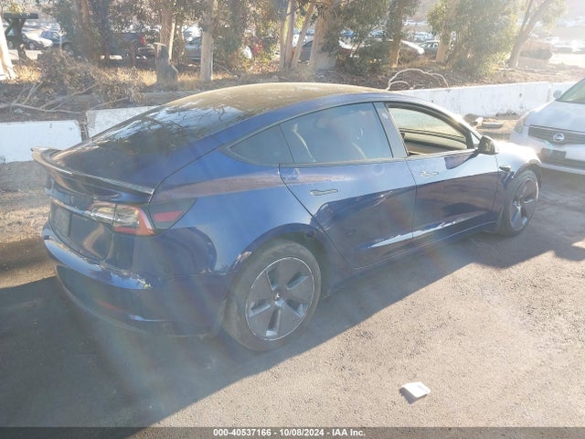2022 TESLA MODEL 3 5YJ3E1EA6NF207233 Photo 3
