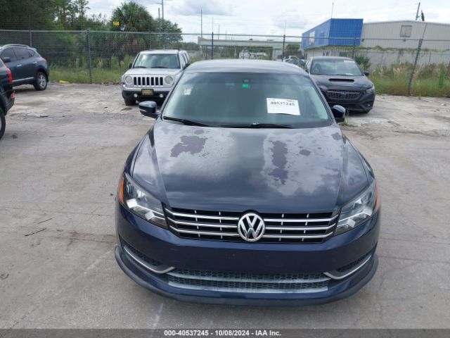 1VWAT7A33FC007638 Volkswagen Passat 1.8t S