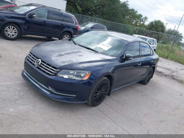 1VWAT7A33FC007638 Volkswagen Passat 1.8t S