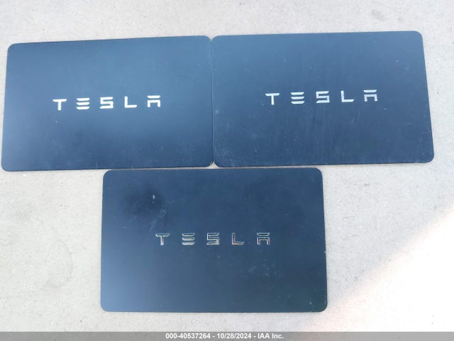 2019 TESLA MODEL 3 5YJ3E1EB4KF364800 Photo 10