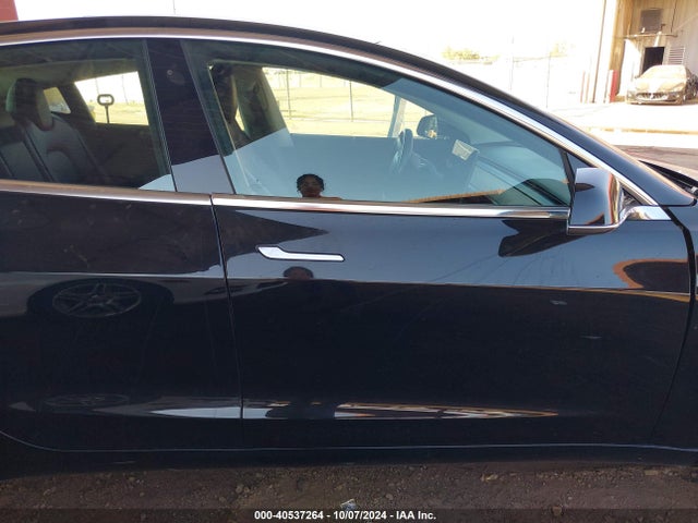 Tesla Model 3 Long Range/performance 2019 5YJ3E1EB4KF364800 Image 13