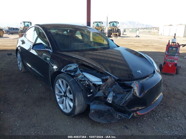 2019 TESLA MODEL 3 5YJ3E1EB4KF364800 Photo 5