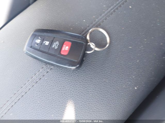 2T3J1RFVXKC044001 Toyota Rav4 Adventure