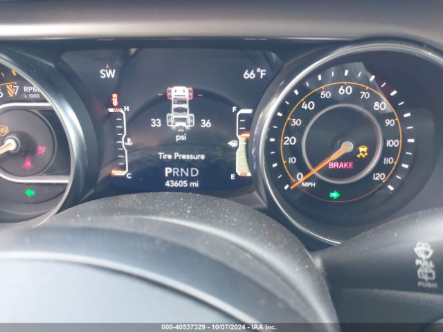 1C4HJXDG5KW605230 Jeep Wrangler Unlimited Sport S 4x4