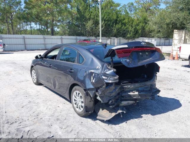 3KPF24AD1ME353860 KIA FORTE FE