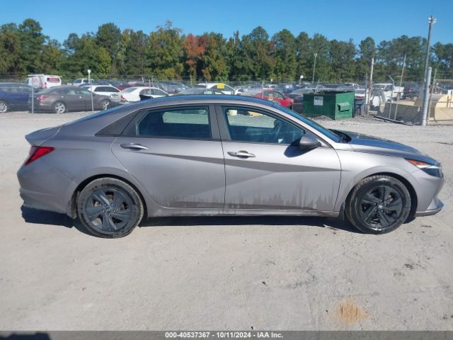 KMHLM4AG5PU452397 Hyundai ELANTRA SEL