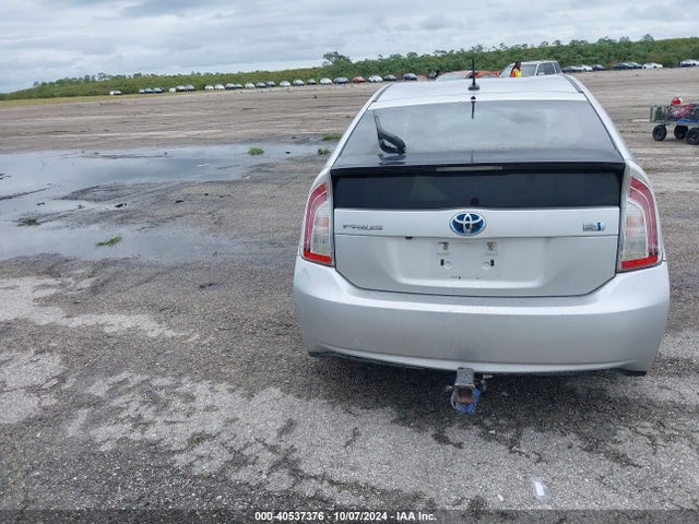 Toyota Prius Four 2015 JTDKN3DU0F0479103 Image 15