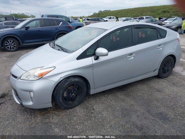 Toyota Prius Four 2015 JTDKN3DU0F0479103 Image 2