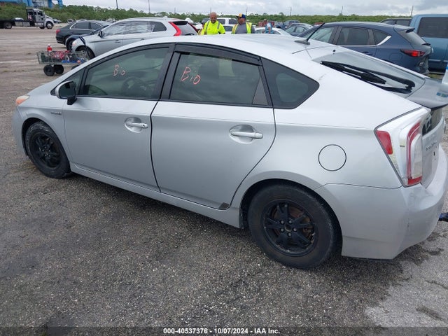 Toyota Prius Four 2015 JTDKN3DU0F0479103 Image 3
