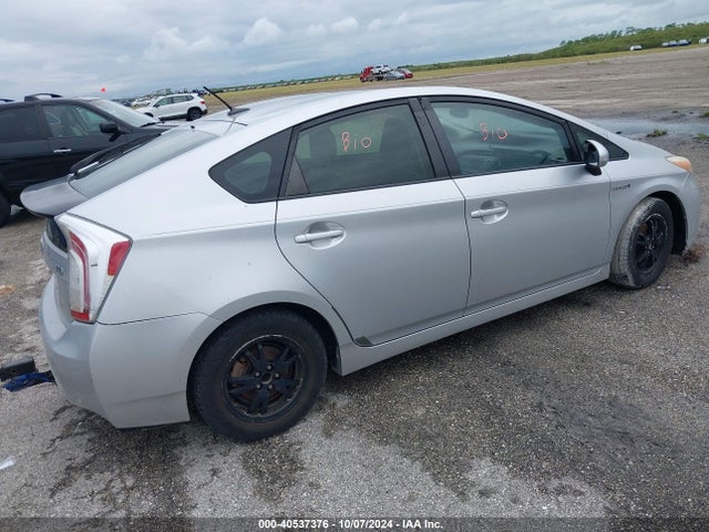 Toyota Prius Four 2015 JTDKN3DU0F0479103 Image 4