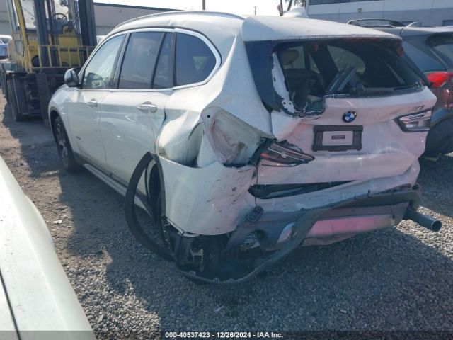WBXHU7C30HP924613 BMW X1 Sdrive28i