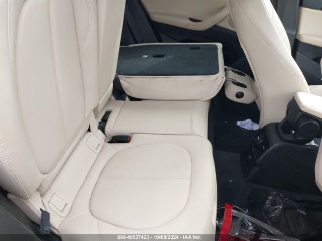 WBXHU7C30HP924613 BMW X1 Sdrive28i