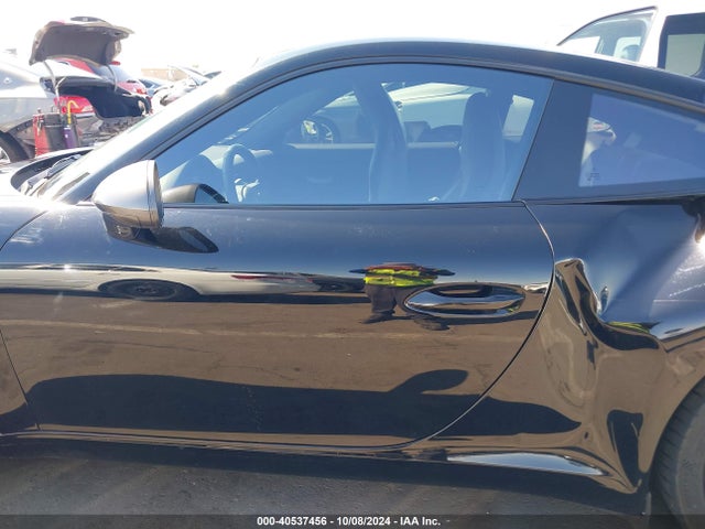 Porsche 911 Carrera T 2018 WP0AA2A94JS106063 Image 14