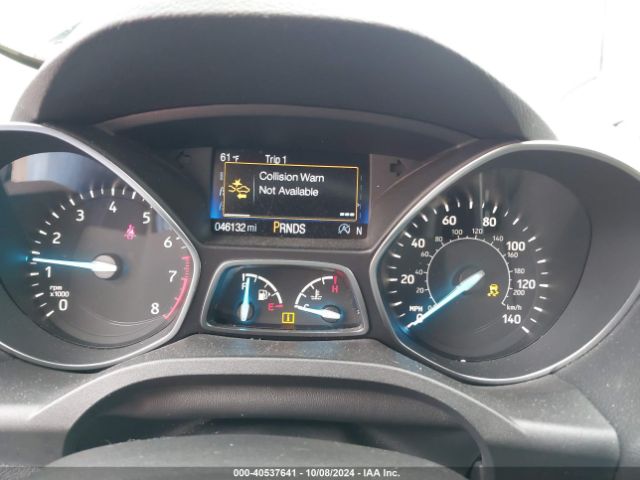 1FMCU9J9XJUD37882 Ford Escape Titanium