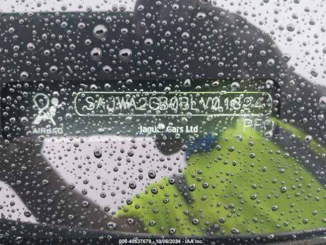 2011 JAGUAR XJ SAJWA2GB0BLV01824 Photo 8