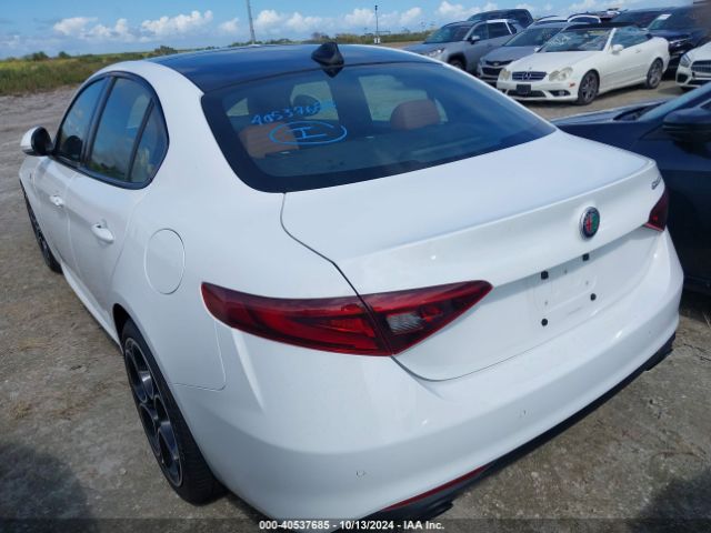ZARFAMBN4N7666533 Alfa Romeo Giulia Ti Rwd