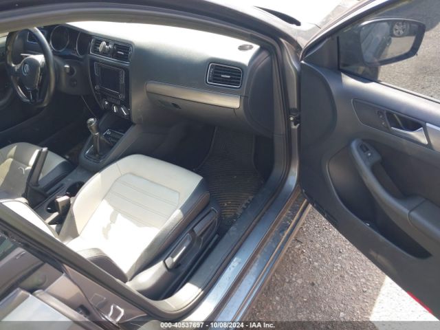 3VWB17AJ0GM241017 Volkswagen Jetta 1.8t Sport