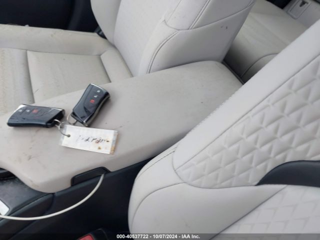 JTHX3JBH8M2032220 Lexus UX 200