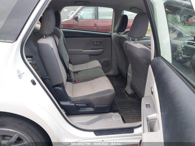 Toyota Prius V Two 2015 JTDZN3EU6FJ031083 Image 8
