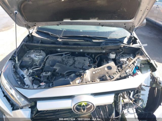 2T3H1RFVXMC143130 Toyota RAV4 LE