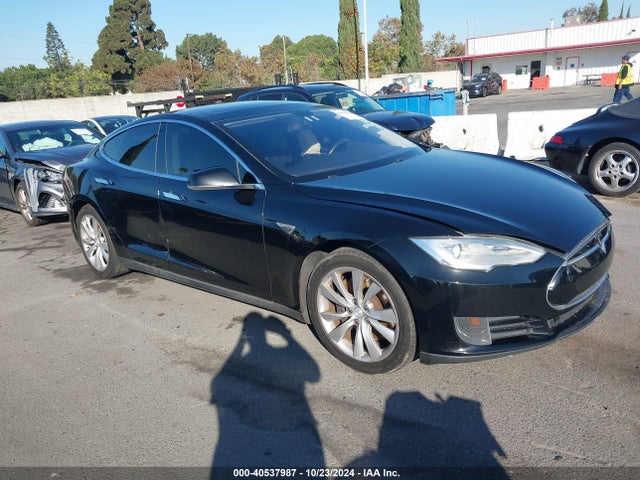 2013 TESLA MODEL S 5YJSA1CN7DFP21720 Photo 0