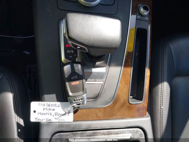 WA1ANAFY3J2013981 Audi Q5 2.0t Premium/2.0t Tech Premium
