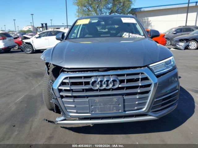 WA1ANAFY3J2013981 Audi Q5 2.0t Premium/2.0t Tech Premium