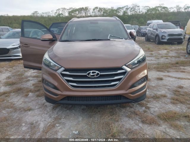 KM8J33A45HU411859 Hyundai Tucson Se Plus