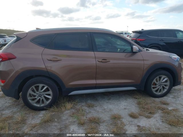 KM8J33A45HU411859 Hyundai Tucson Se Plus