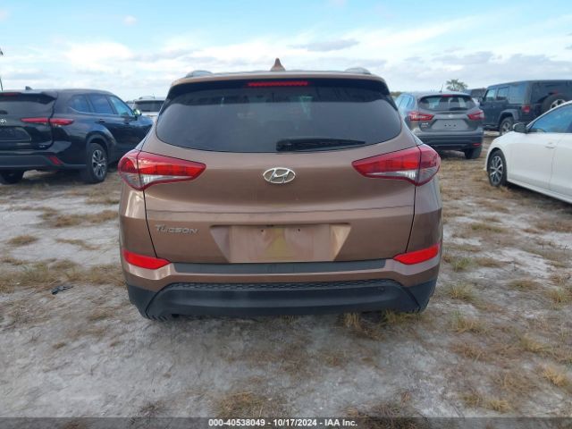 KM8J33A45HU411859 Hyundai Tucson Se Plus