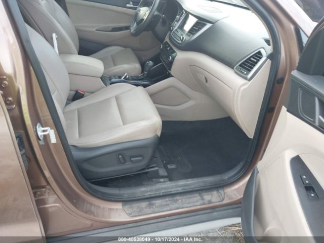 KM8J33A45HU411859 Hyundai Tucson Se Plus