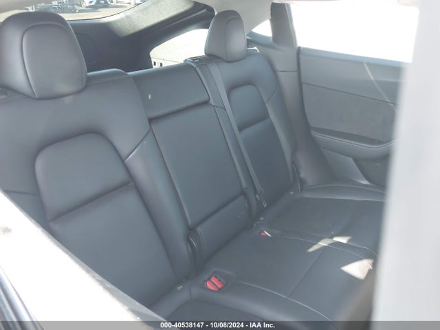 2021 TESLA MODEL Y 5YJYGDEE6MF091762 Photo 7