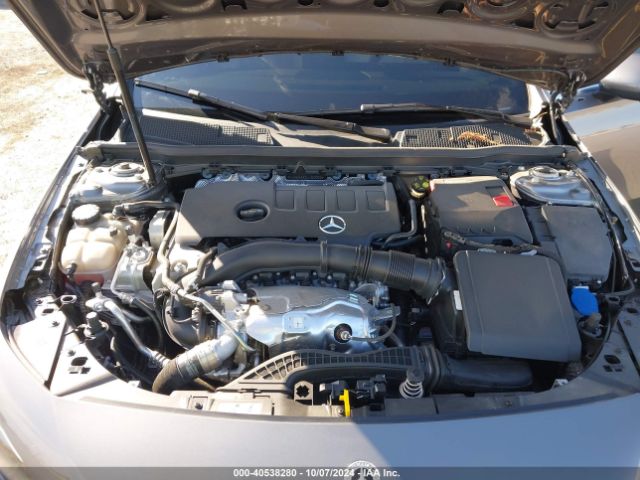 W1K3G4EB2NJ353339 Mercedes-Benz A 220