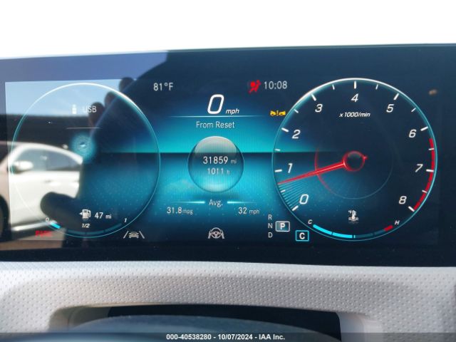W1K3G4EB2NJ353339 Mercedes-Benz A 220