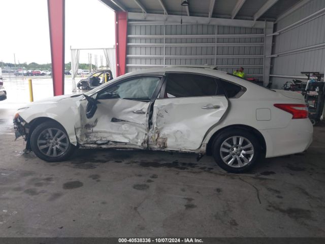 1N4AL3AP0HC497477 Nissan Altima 2.5 S