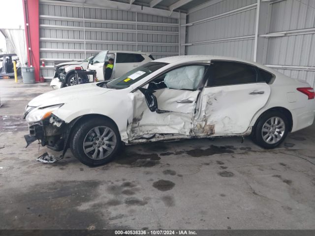 1N4AL3AP0HC497477 Nissan Altima 2.5 S