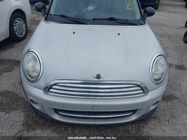 2012 MINI COOPER WMWSU3C58CT260927 Photo 5